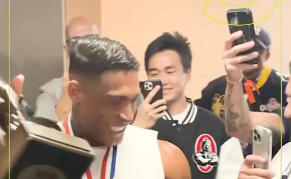 Ramon Dino é ovacionado após conquista histórica no Mr. Olympia