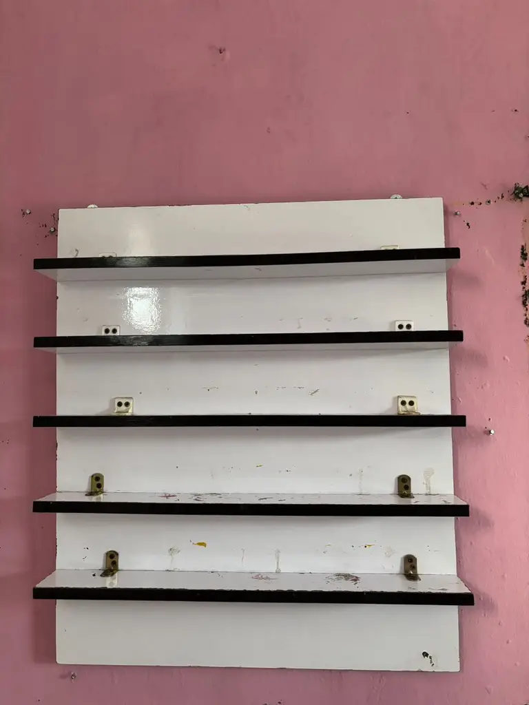 Beauty Shop furnitures photo