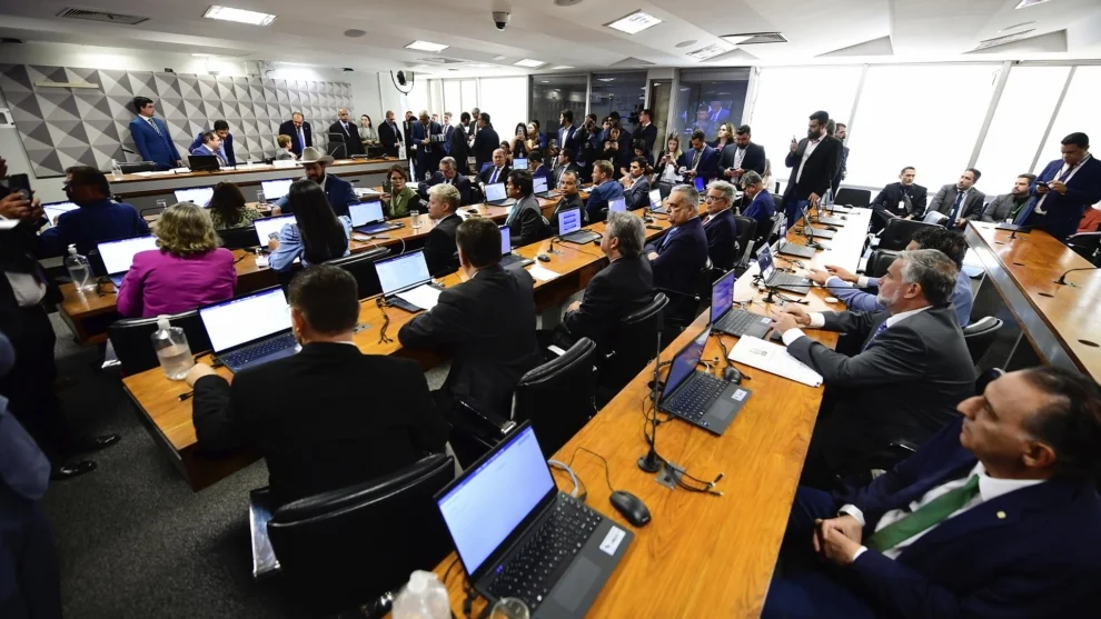 CPI do INSS vira palco para ‘cortes’ de internet e estratégia eleitoral para 2026