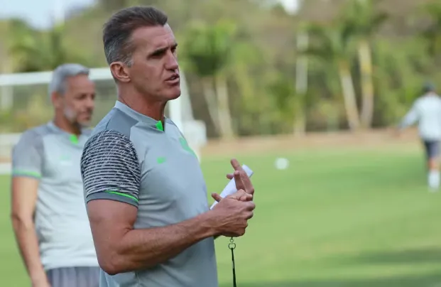 Série B: Goiás demite Vagner Mancini e mira acerto com Carille
