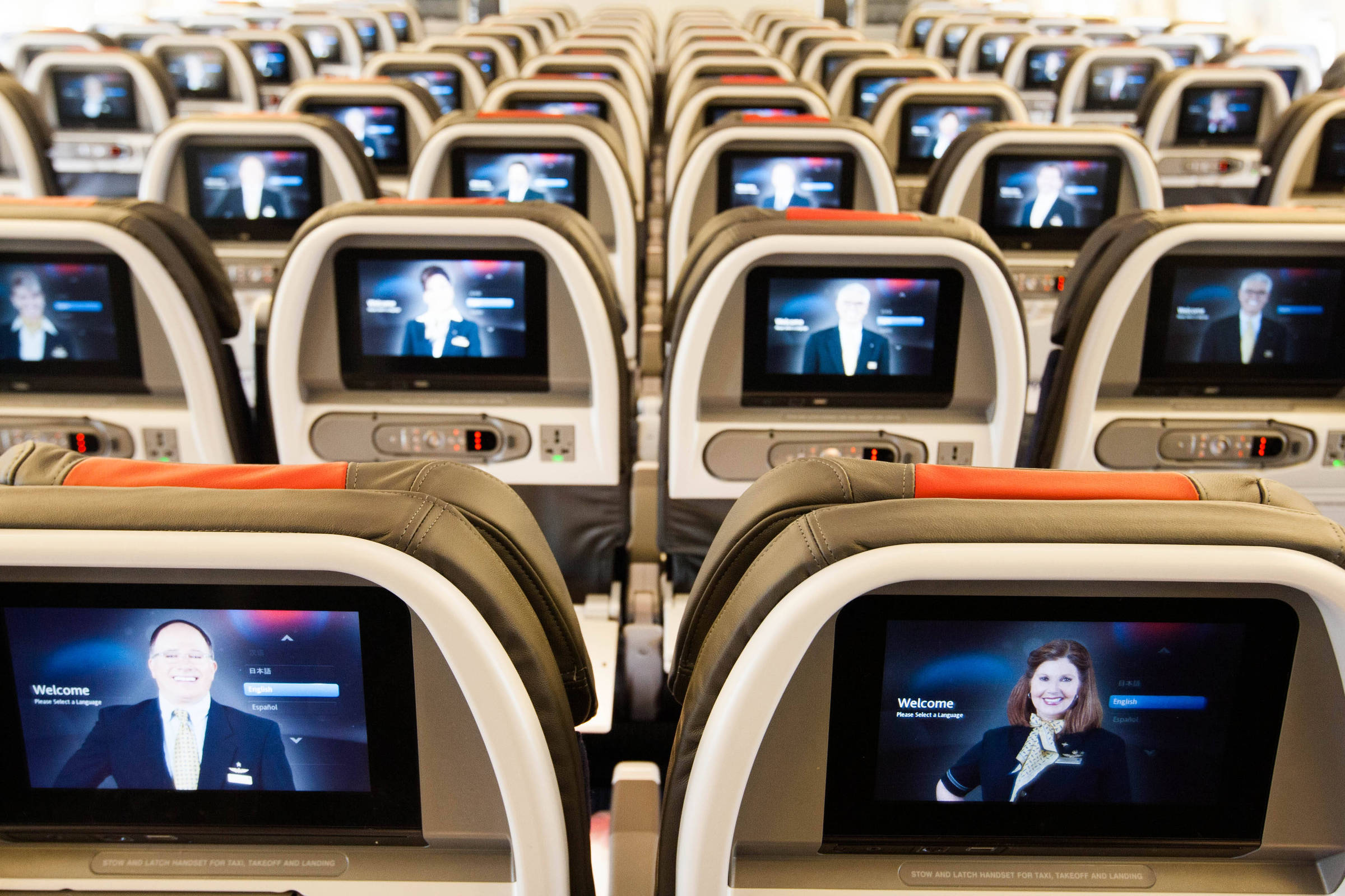 Quais as regras para usar power bank, a bateria portátil, em avião?