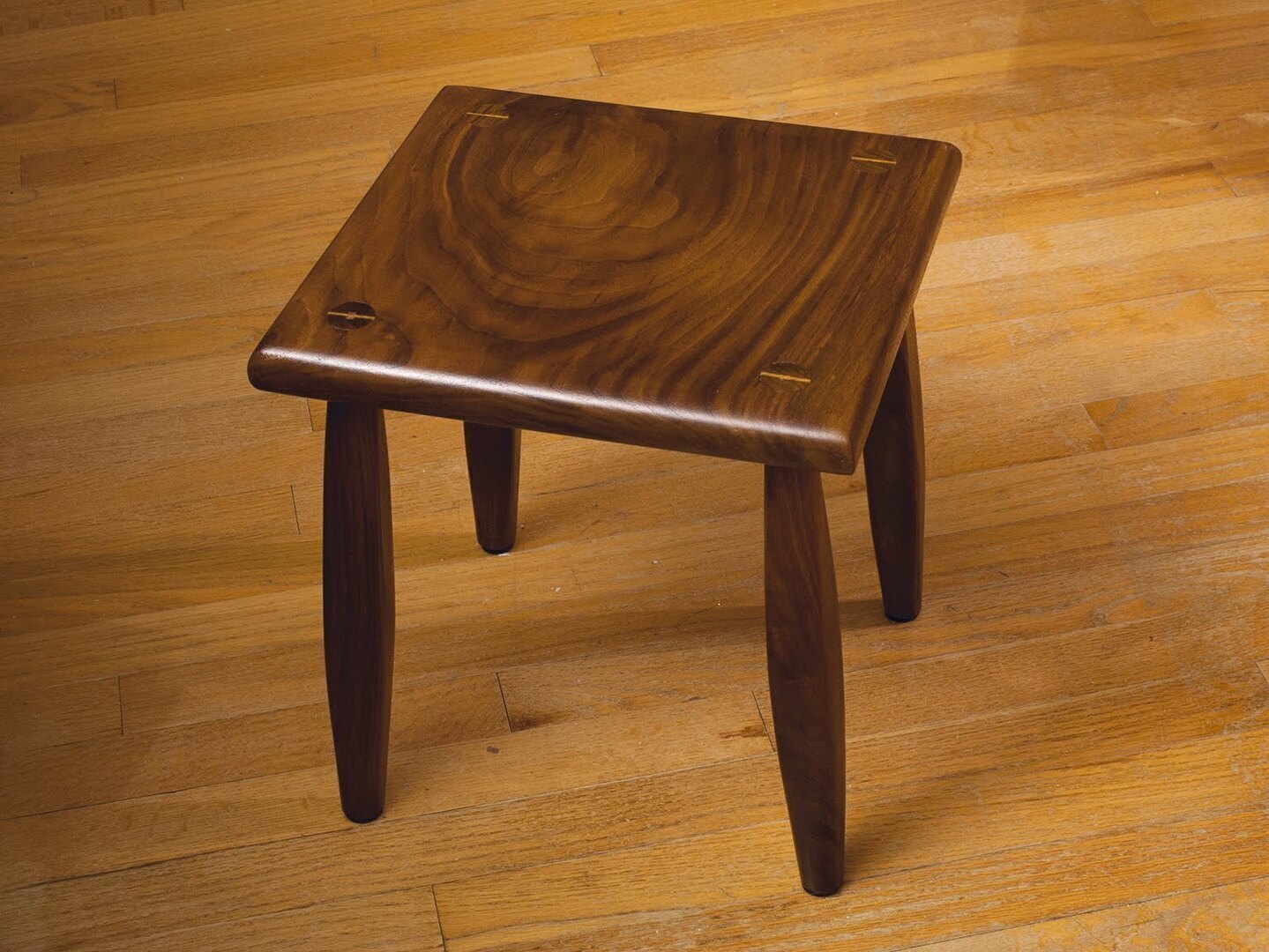 Figure 1. Finished foot stool.
