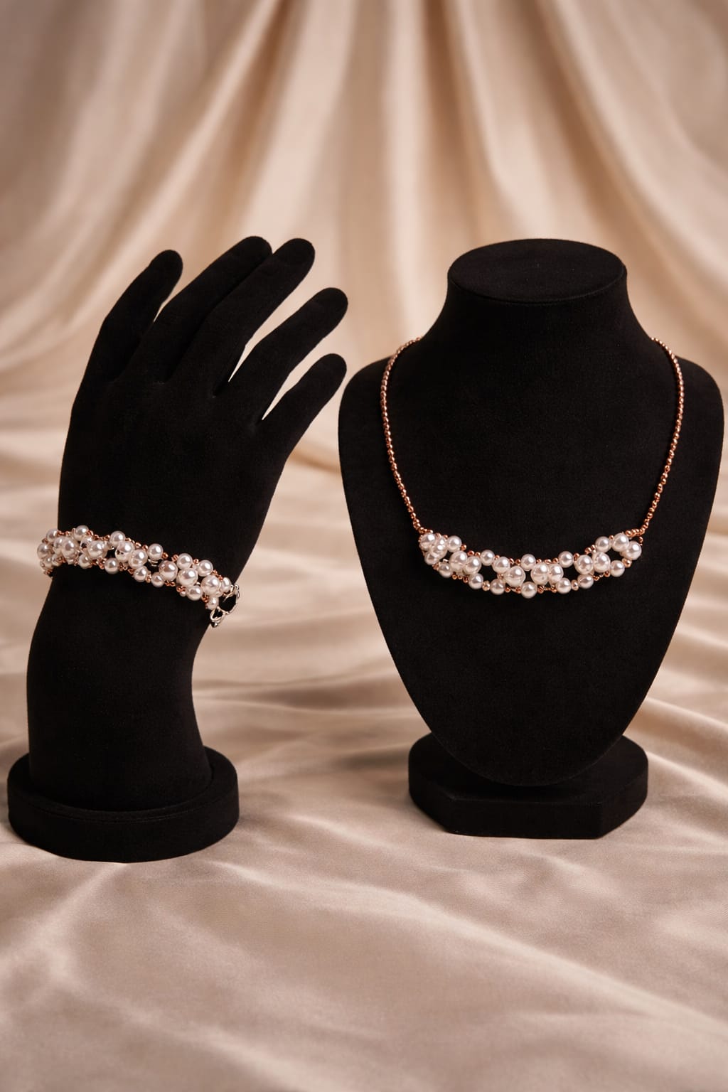 Joanna B3adazzled Beaded Necklace with matching bracelet (14)