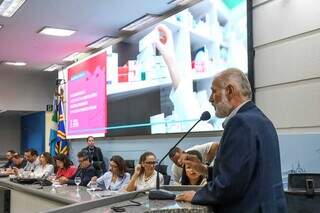Prefeitura corta R$ 3,5 milhões do orçamento para compra de medicamentos