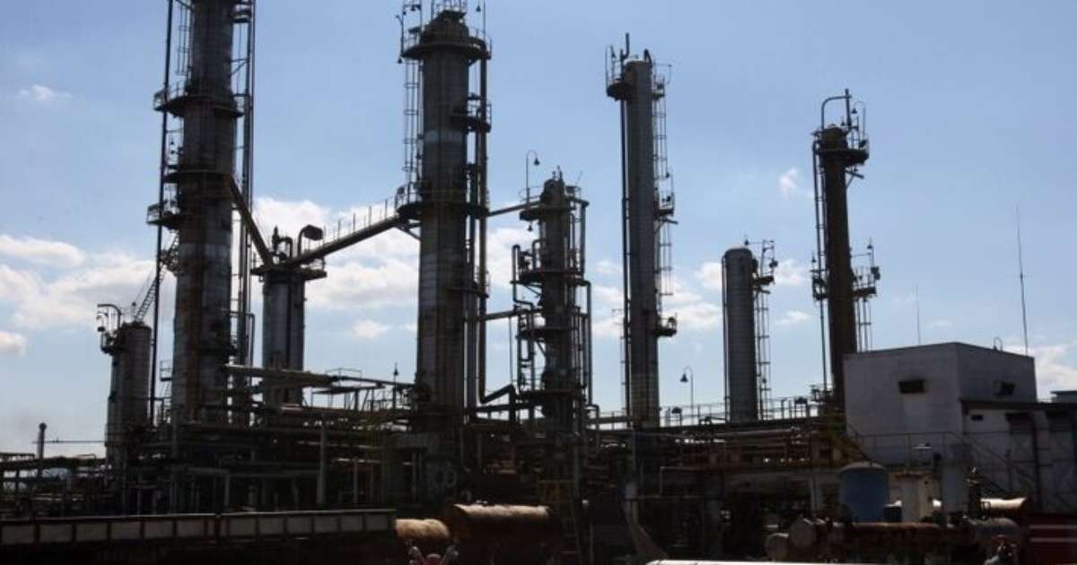 Interdição da Refinaria de Manguinhos aumenta arrecadação de SP e RJ em R$ 200 milhões