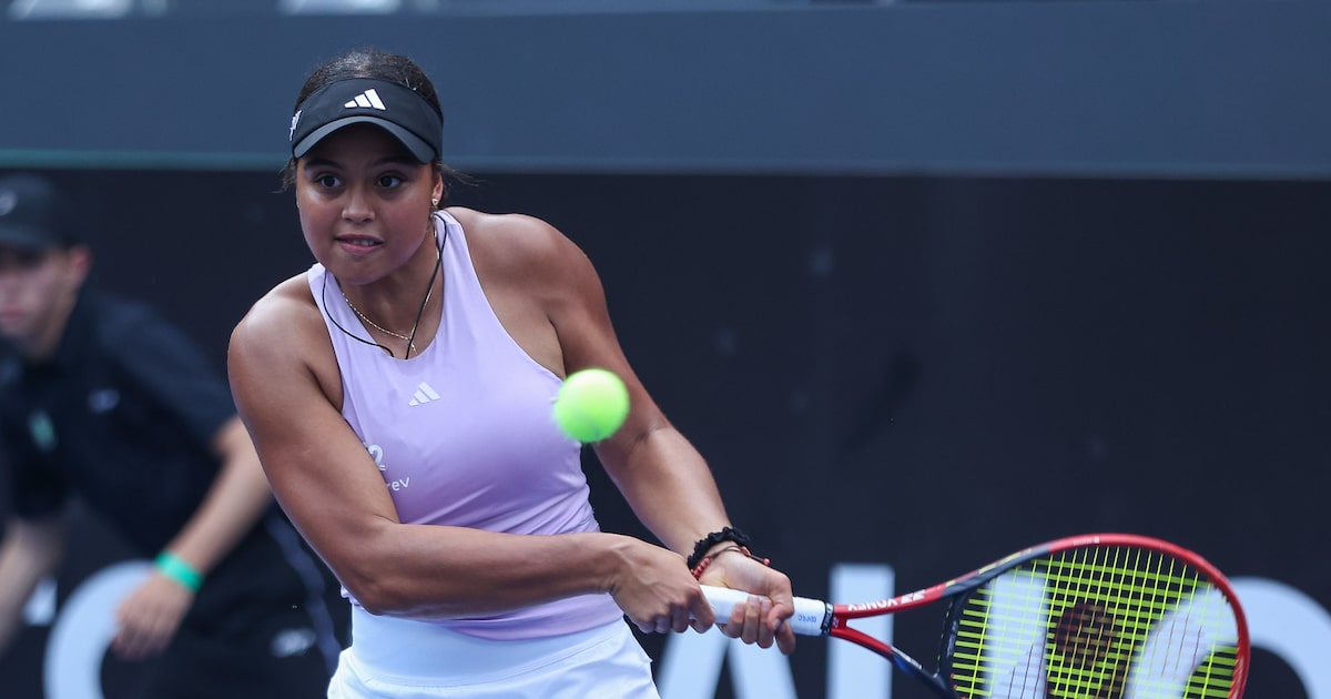 Naná Silva conquista primeiro título como profissional no simples aos 15 anos