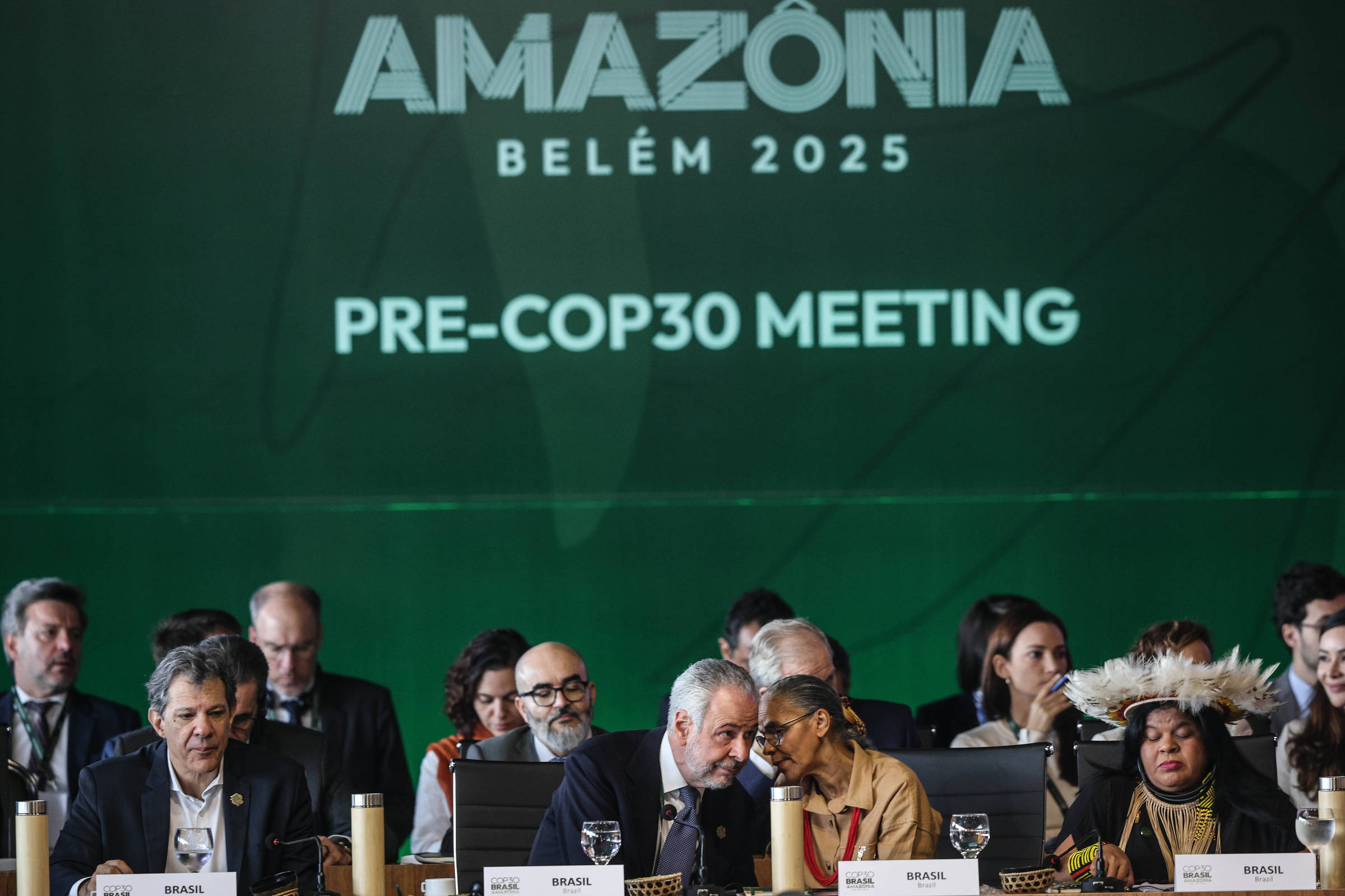 Pré-COP tem dinheiro travado em países ricos e crítica da China a unilateralismo, sem citar Trump