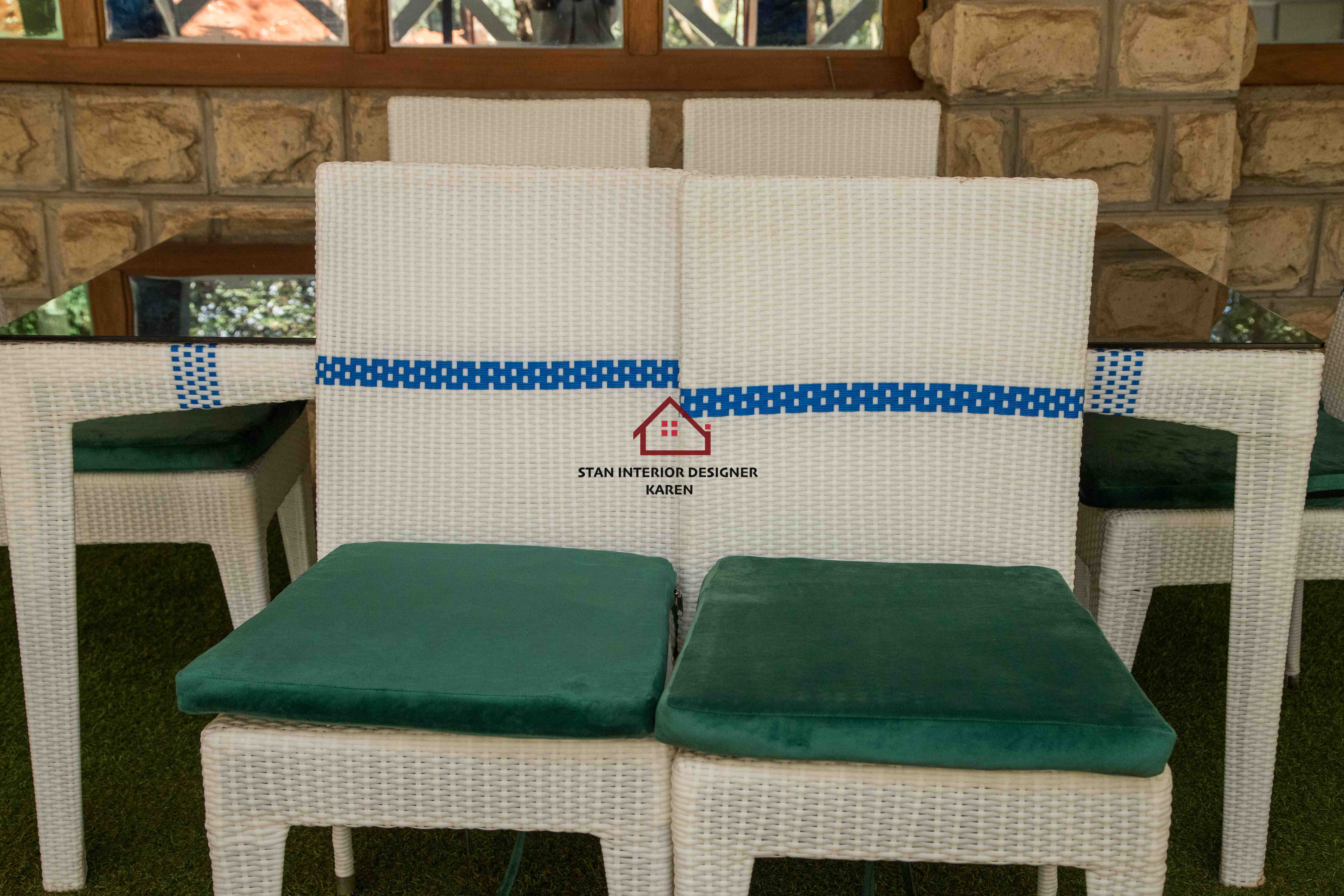 Outdoor 6Sit  white chair and table  set