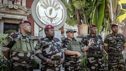 Entenda por que militares tomaram o poder em Madagascar após protestos da Geração Z