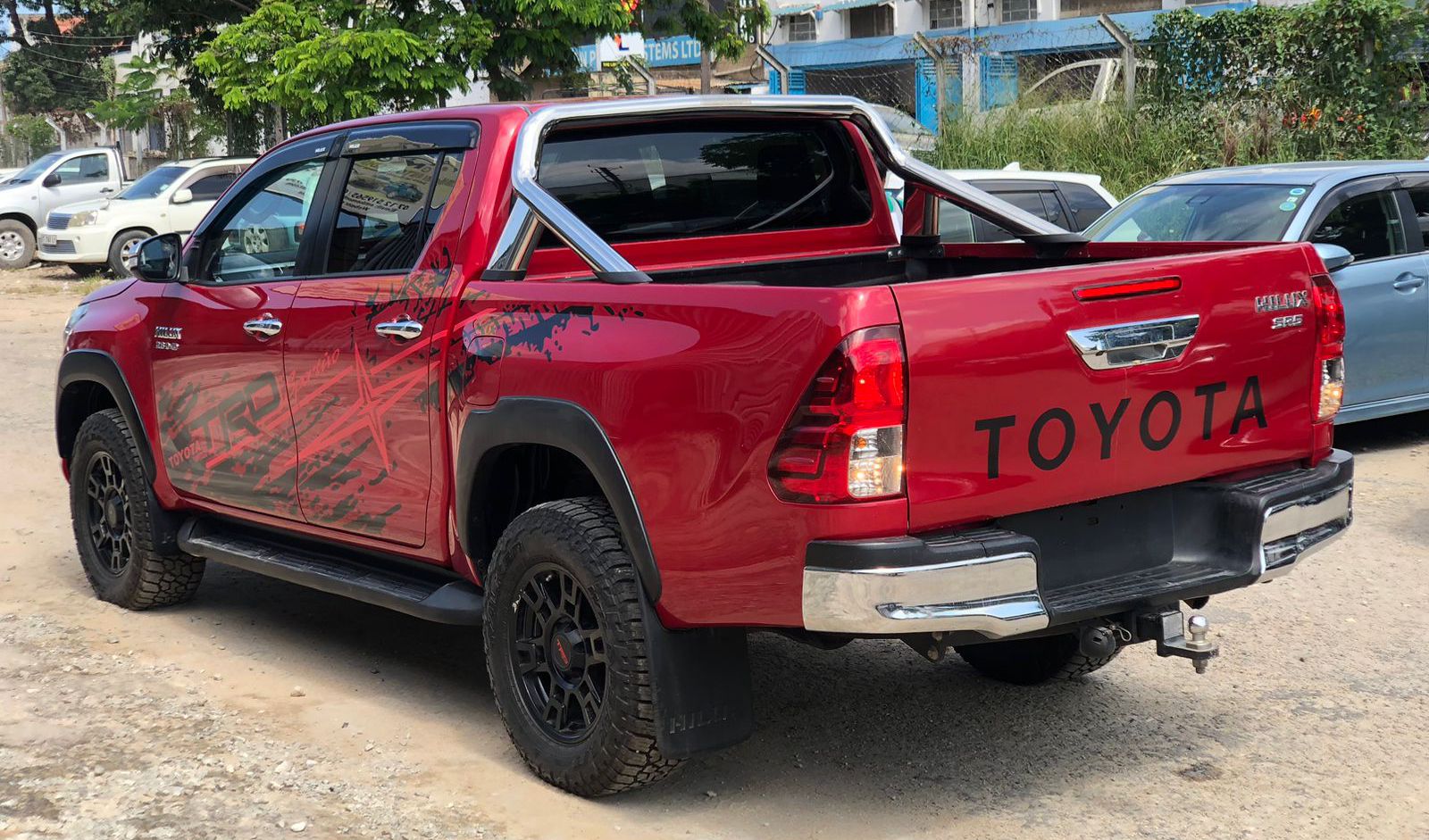 Toyota Hilux Double Cab Red 2016