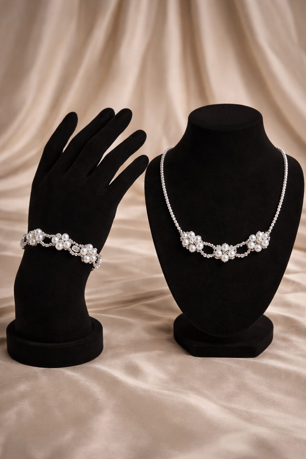 Joanna B3adazzled Beaded Necklace with matching bracelet (13)