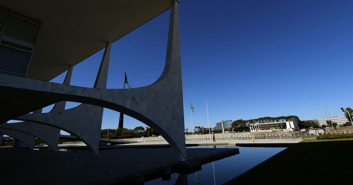 Licitação de quase R$ 100 milhões da comunicação do governo Lula tem vencedores; veja quais agências