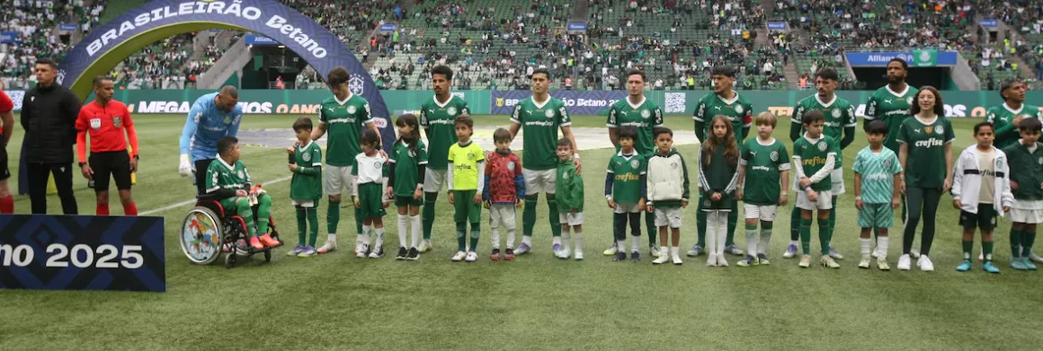 Dia das Crianças: veja como seu filho pode entrar em campo com jogadores