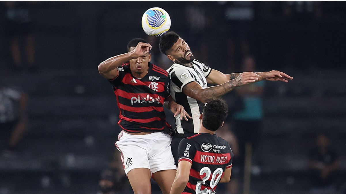 Botafogo fala em intimidação e vai monitorar árbitro contra Fla