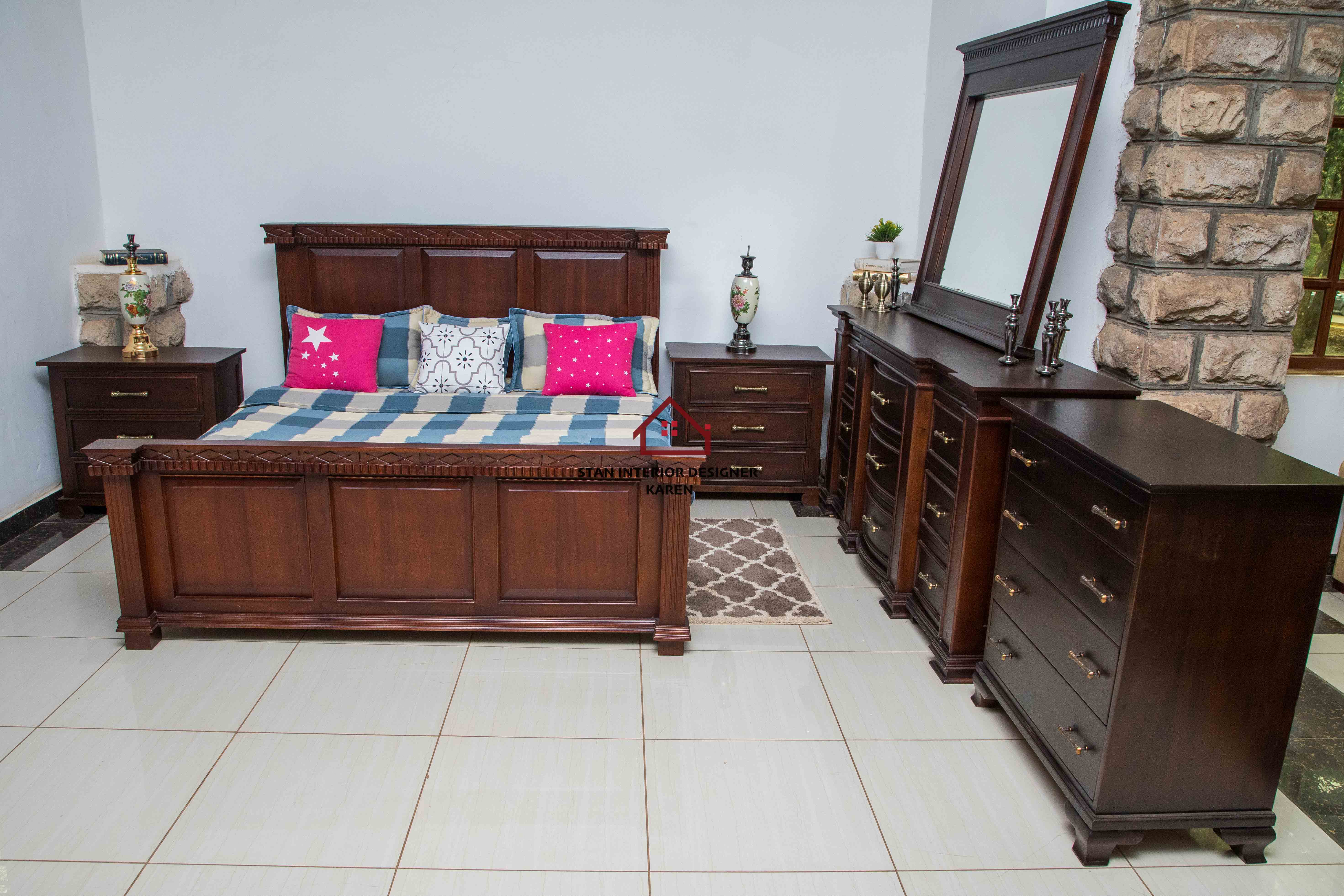 WOODEN MAHOGANY BEDSET