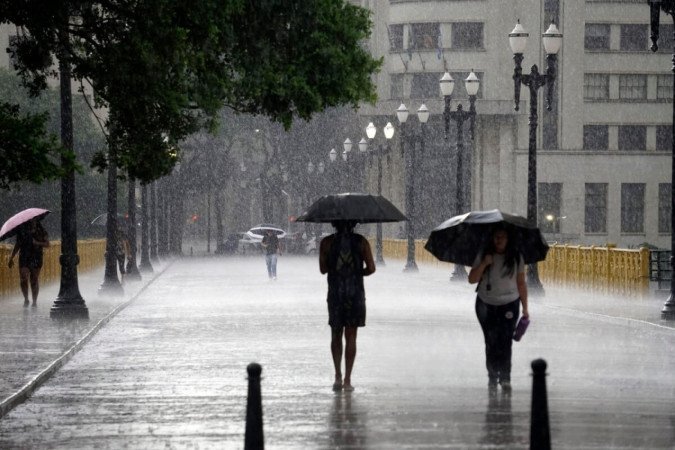 3 Doencas Causadas Pelo Contato Com A Agua Da Chuva
