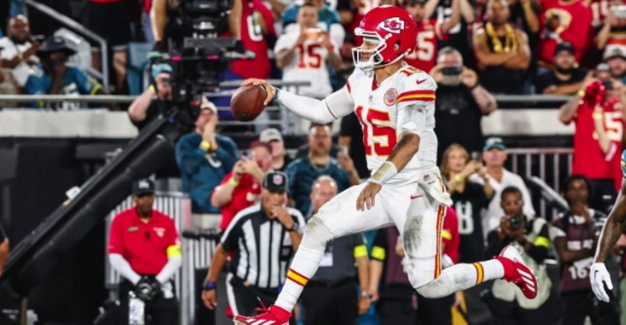 Chiefs x Lions na NFL 2025: onde assistir ao vivo ao jogo deste domingo em Kansas City