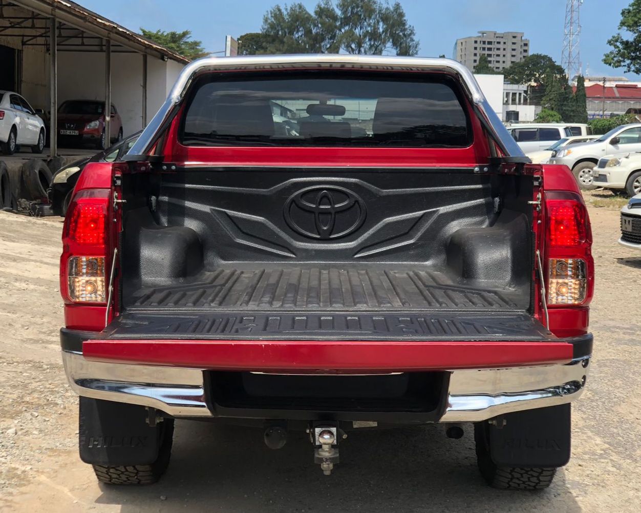 Toyota Hilux Double Cab Red 2016