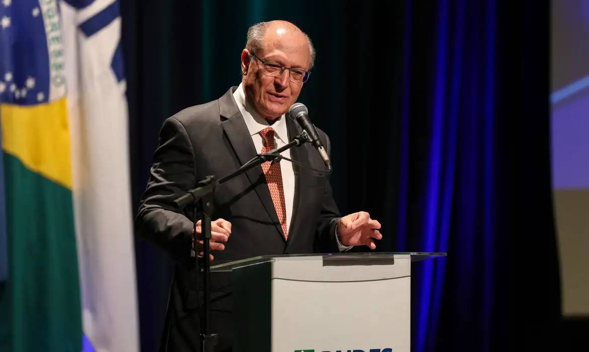 Alckmin diz que Lula pediu suspensão de tarifas a Trump e que Rubio não é problema