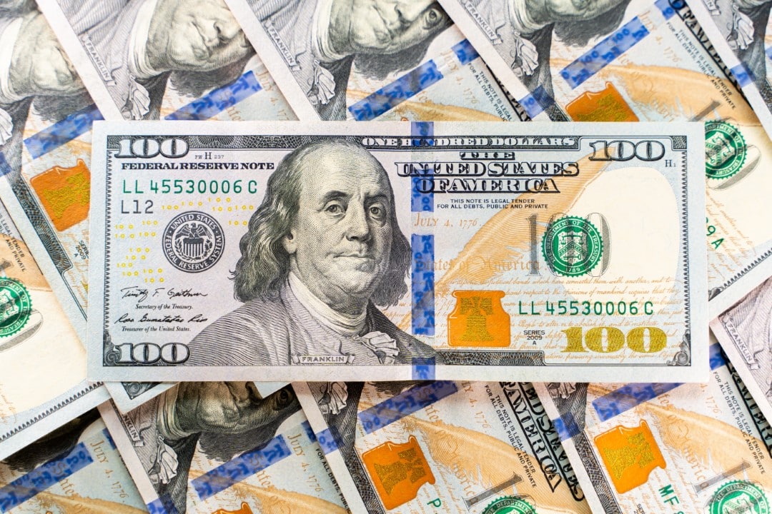Dólar hoje sobe 0,5% para R$ 5,52 com tensão comercial entre EUA e China