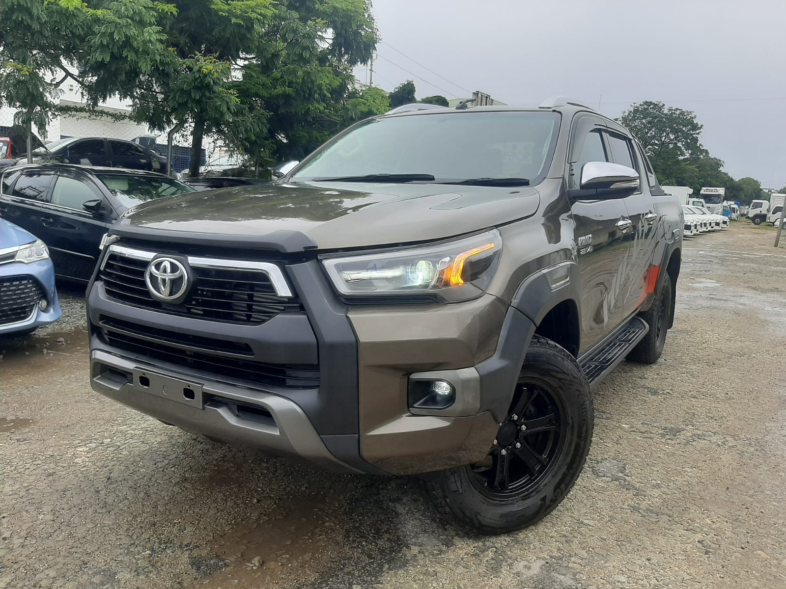 Toyota Hilux Double Cab 2016 Grey