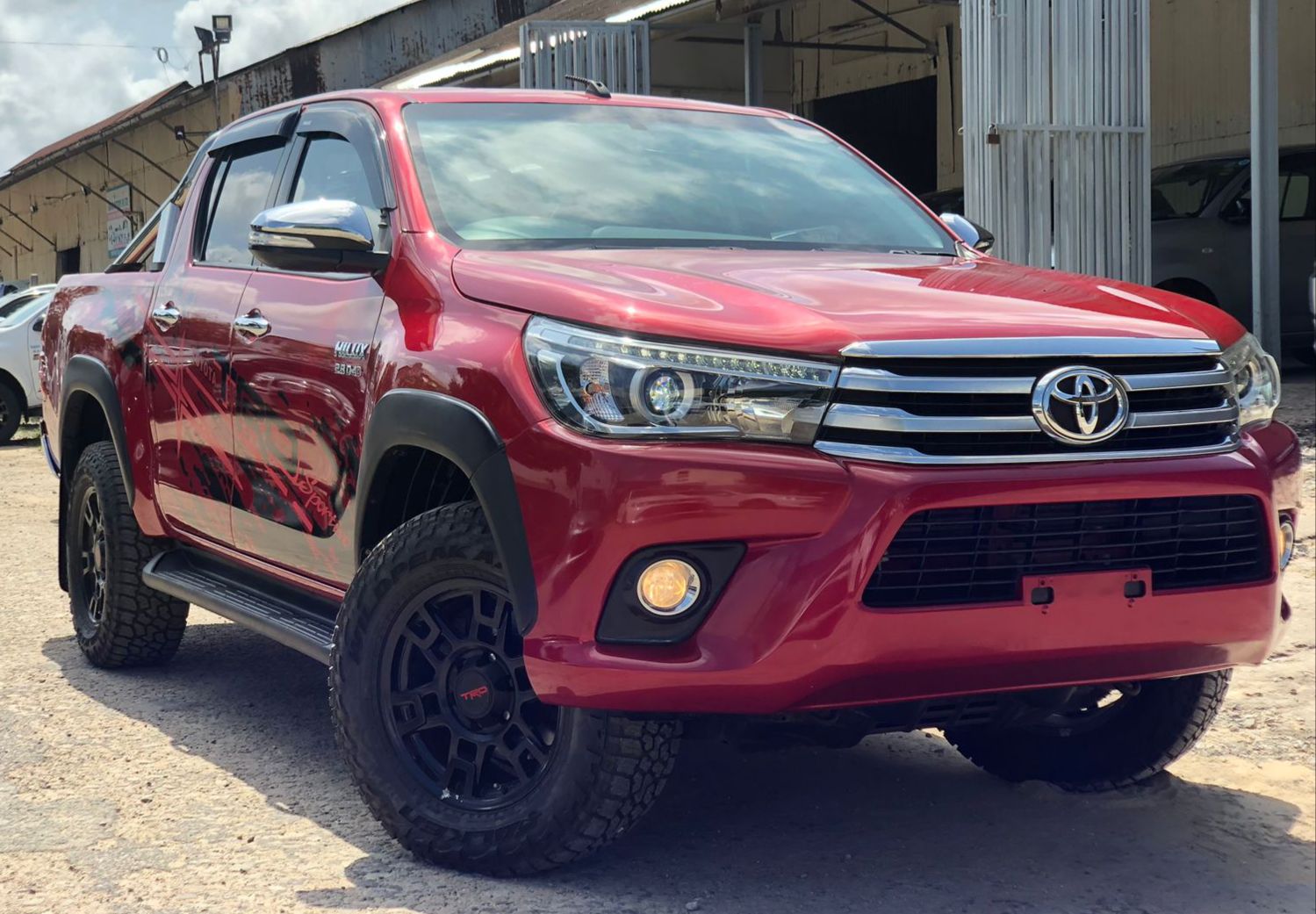 Toyota Hilux Double Cab Red 2016