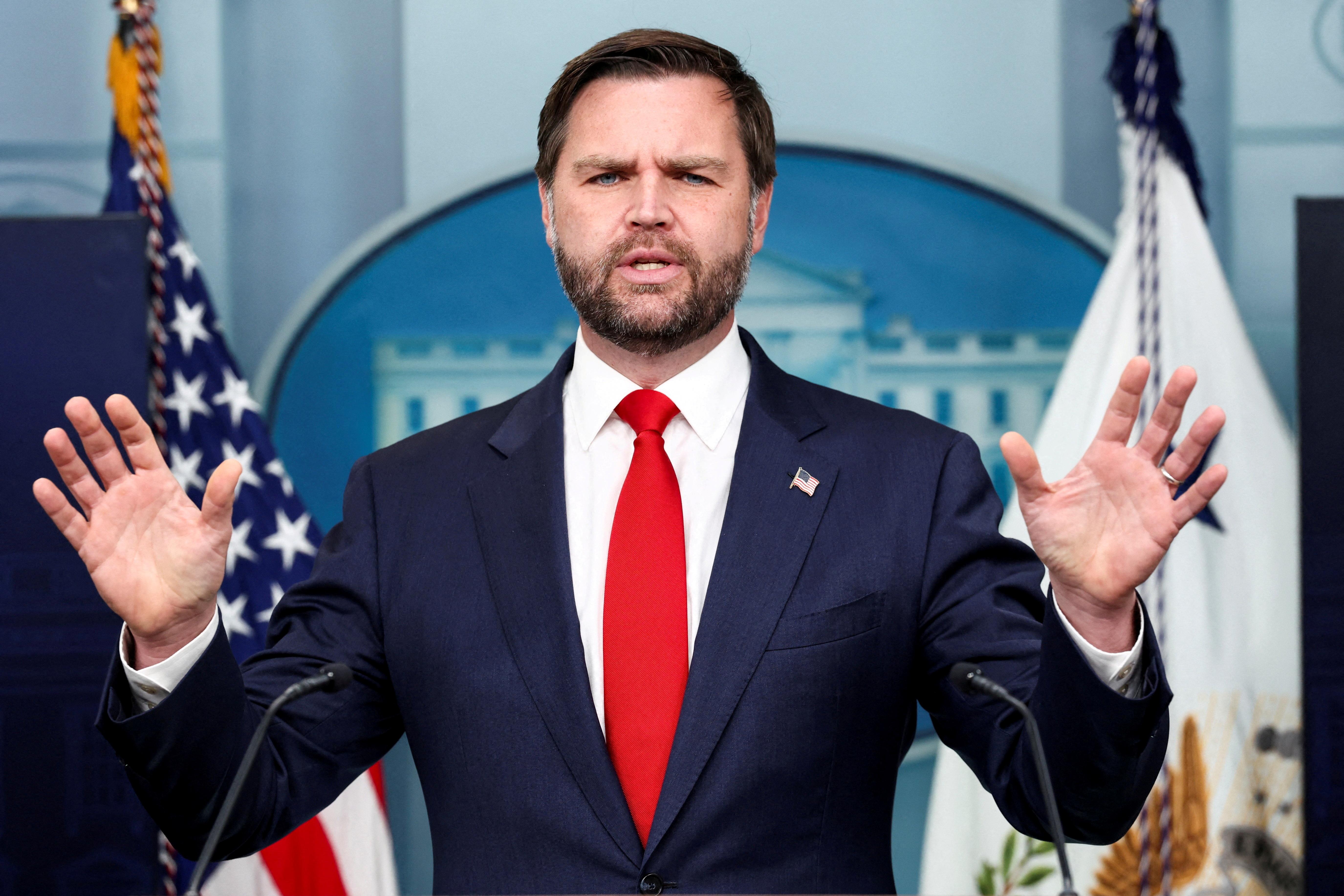 ‘Não é verdade que teremos tropas americanas em Gaza’, diz JD Vance