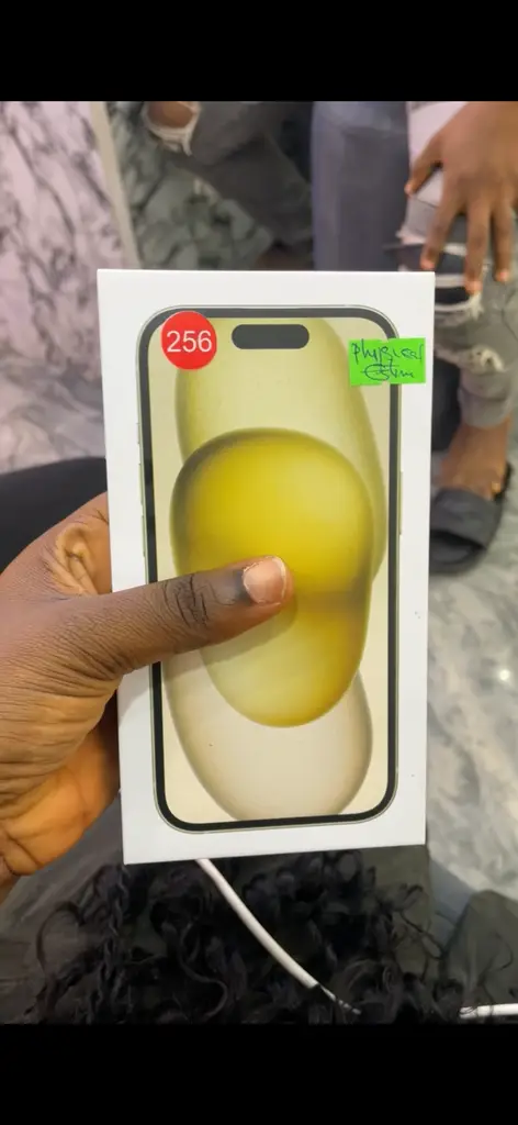 iPhone 15 256gb photo